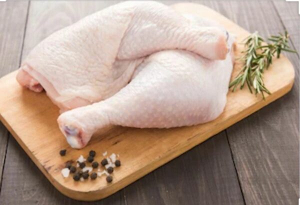 Cuisse de poulet non coupé - 5 kilos - 28,00 $